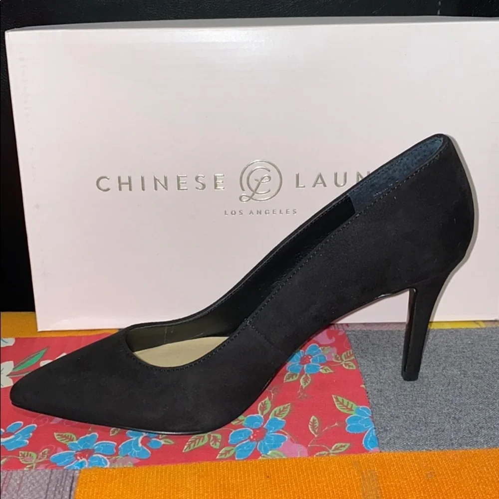 NIB CHINESE LAUNDRY RUTHY KID SUEDE POINT TOE HEEL